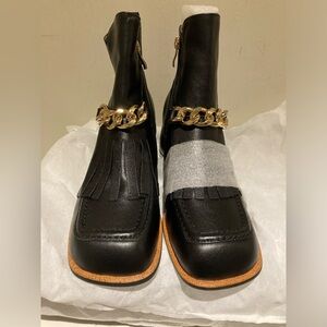 Black Leather Ankle Boots. NWOT. 250mm (Runs large- about 8/8.5)